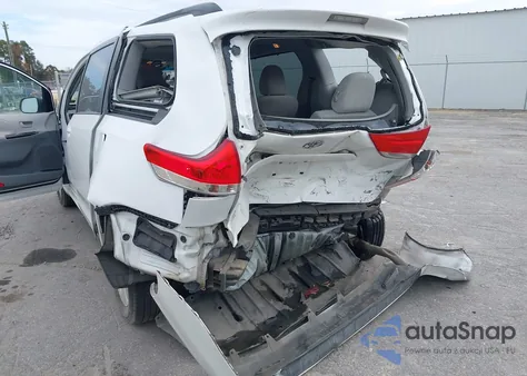 2011 Toyota Sienna Le V6 z USA, uszkodzony, nr VIN 5TDKK3DC2BS128362